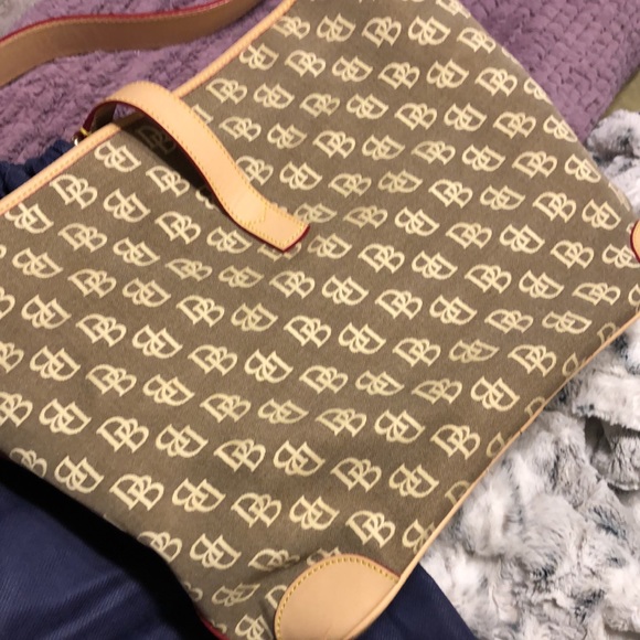 Dooney & Bourke anniversary tote set wallet ,card - Picture 6 of 7